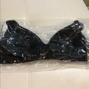 COPY - VS “Brawireless” T-shirt wireless bra